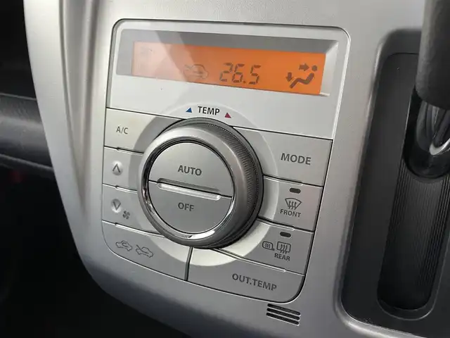 スズキ ハスラー G 千葉県 2015(平27)年 5.4万km フェニックスレッドパール/ブルーイッシュブラックパール 衝突軽減ブレーキ/横滑り防止装置/社外7インチSDナビ/CD DVD フルセグ AM FM/バックカメラ/前席シートヒーター/純正15インチスチールホイール/ベンチシート/純正フロアマット/ヘッドライトレベライザー/アイドリングストップ/ドアバイザー/スマートキー/プッシュスタート