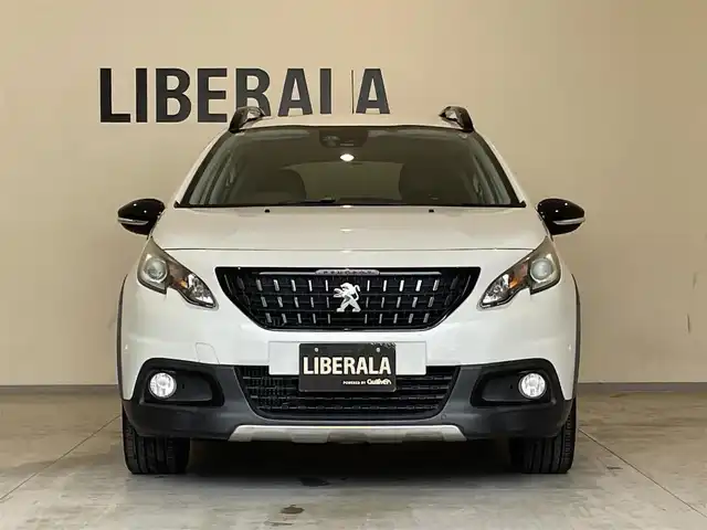 プジョー ２００８ GTライン 熊本県 2018(平30)年 4万km ビアンカホワイト ・ワンオーナー/・キーレス/・アクティブシティブレーキ/・パークアシスタンス/・ハーフレザーシート/・前席シートヒーター /・純正メモリナビ/　【Bluetooth・USB】/・フルセグTV/・バックカメラ/・社外ウーハー/・ETC/・フォグランプ/・タイヤ空気圧センサー/・純正マット/・保証書/取説
