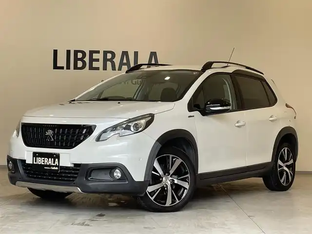 プジョー ２００８ GTライン 熊本県 2018(平30)年 4万km ビアンカホワイト ・ワンオーナー/・キーレス/・アクティブシティブレーキ/・パークアシスタンス/・ハーフレザーシート/・前席シートヒーター /・純正メモリナビ/　【Bluetooth・USB】/・フルセグTV/・バックカメラ/・社外ウーハー/・ETC/・フォグランプ/・タイヤ空気圧センサー/・純正マット/・保証書/取説
