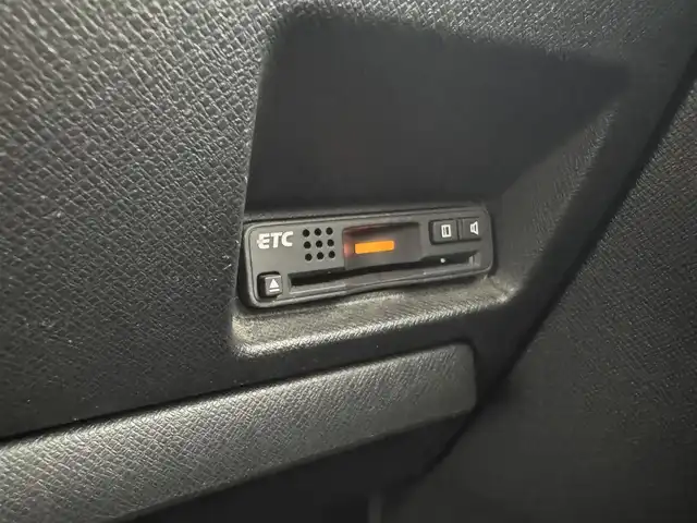 ホンダ ステップワゴン スパーダ Z 愛知県 2011(平23)年 13.3万km プレミアムブラキッシュパール 純正HDDナビ/（CD/DVD/ワンセグ）/両側パワースライドドア/バックカメラ/全方位カメラ/ETC/オートライト/純正フロアマット/ドアバイザー/パドルシフト/社外AW/夏タイヤ付き純正AW4本車載