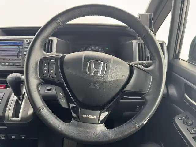 ホンダ ステップワゴン スパーダ Z 愛知県 2011(平23)年 13.3万km プレミアムブラキッシュパール 純正HDDナビ/（CD/DVD/ワンセグ）/両側パワースライドドア/バックカメラ/全方位カメラ/ETC/オートライト/純正フロアマット/ドアバイザー/パドルシフト/社外AW/夏タイヤ付き純正AW4本車載