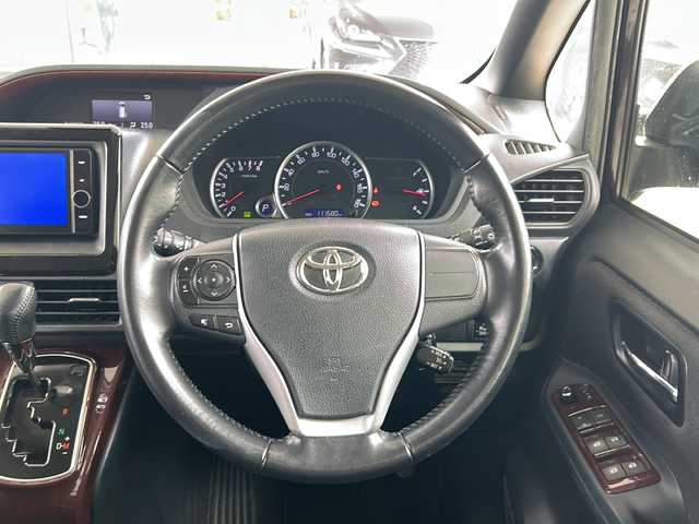 トヨタ ノア G 京都府 2016(平28)年 11.2万km ボルドーマイカメタリック 純正ナビ　/両側パワースライドドア　/ナノイー /トヨタセーフティセンス/・レーンキープアシスト /・PCS/・オートマチックハイビーム /・クルーズコントロール　/LEDライト /フォグランプ/アイドリングストップ /ETCビルトイン/ドラレコ /バックカメラ　/ウィンカーミラー/フルセグTV/純正AW/スマートキー