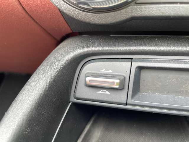 マツダ ロードスター ＲＦ VS 石川県 2018(平30)年 5.1万km スノーフレイクホワイトパールマイカ 純正メモリーナビ/CD/DVD/フルセグTV/バックカメラ/LEDヘッドライト/レザーシート/シートヒーター/スマートキー/プッシュスタート/レーダーブレーキ/ETC/電動オープン/パドルシフト/ブラインドスポットモニター