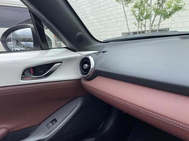 マツダ ロードスター ＲＦ VS 石川県 2018(平30)年 5.1万km スノーフレイクホワイトパールマイカ 純正メモリーナビ/CD/DVD/フルセグTV/バックカメラ/LEDヘッドライト/レザーシート/シートヒーター/スマートキー/プッシュスタート/レーダーブレーキ/ETC/電動オープン/パドルシフト/ブラインドスポットモニター