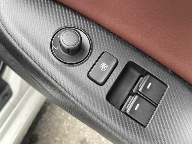 マツダ ロードスター ＲＦ VS 石川県 2018(平30)年 5.1万km スノーフレイクホワイトパールマイカ 純正メモリーナビ/CD/DVD/フルセグTV/バックカメラ/LEDヘッドライト/レザーシート/シートヒーター/スマートキー/プッシュスタート/レーダーブレーキ/ETC/電動オープン/パドルシフト/ブラインドスポットモニター