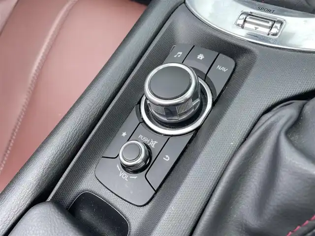 マツダ ロードスター ＲＦ VS 石川県 2018(平30)年 5.1万km スノーフレイクホワイトパールマイカ 純正メモリーナビ/CD/DVD/フルセグTV/バックカメラ/LEDヘッドライト/レザーシート/シートヒーター/スマートキー/プッシュスタート/レーダーブレーキ/ETC/電動オープン/パドルシフト/ブラインドスポットモニター