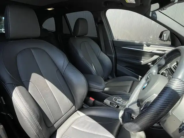 ＢＭＷ Ｘ１ xDrive 18d Mスポーツ 長野県 2021(令3)年 4.5万km サファイアブラックP ハイラインパッケージ/黒革シート/ウッドインテリアトリム/電動フロントシート/シートヒーター/サンルーフ/アクティブクルーズコントロール（ACC）/インテリジェントセーフティ/純正HDDナビ/バックカメラ/パワーバックドア/LEDヘッドライト/パークディスタンスコントロール/ヒルディセントコントロール/ミラー内臓ETC/純正19インチAW/パドルシフト/スマートキー/BMW純正ドライブレコーダー（前後）/保証書・取説・スペアキー