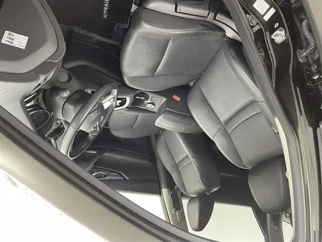 日産 エクストレイル ハイブリッド 20Xi 福井県 2018(平30)年 8.4万km チタニウムカーキ 純正ナビ/CD/DVD/Bluetooth/フルセグ/プロパイロット/エマージェンシーブレーキ/4X4-i/デジタルインナーミラー/アラウンドビューモニター/パワーバックドア/シートヒーター/横滑り防止/ETC