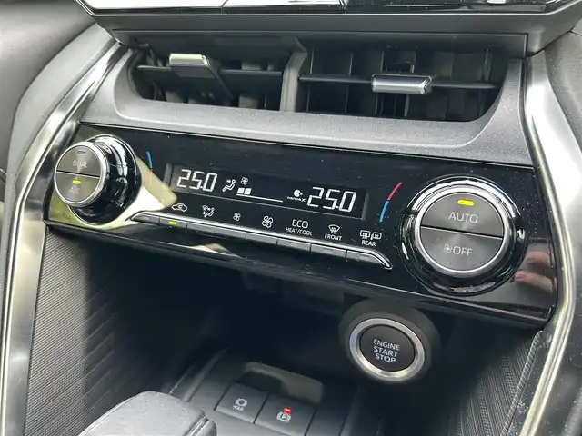 トヨタ ハリアー G 東京都 2021(令3)年 2.1万km プレシャスブラックパール ワンオーナー/純正ディスプレイオーディオ（ナビキット付き）/・Bluetoothオーディオ/USBオーディオ/・Apple CarPlay/AndroidAuto/ブラインドスポットモニター/トヨタセーフティセンス/パワーバックドア/パワーシート（運転席）/デジタルインナーミラー/純正ビルトインETC2.0/取扱説明書/保証書/スペアキー1本