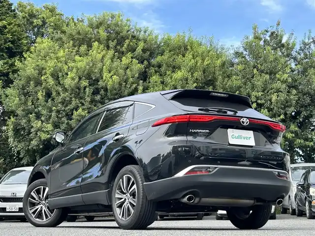 トヨタ ハリアー G 東京都 2021(令3)年 2.1万km プレシャスブラックパール ワンオーナー/純正ディスプレイオーディオ（ナビキット付き）/・Bluetoothオーディオ/USBオーディオ/・Apple CarPlay/AndroidAuto/ブラインドスポットモニター/トヨタセーフティセンス/パワーバックドア/パワーシート（運転席）/デジタルインナーミラー/純正ビルトインETC2.0/取扱説明書/保証書/スペアキー1本