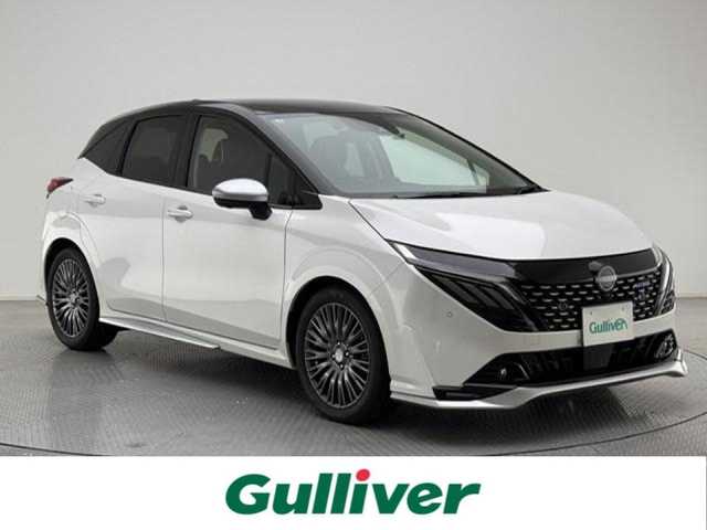 日産 オーラ オーテック 兵庫県 2025(令7)年 0.2万km ピュアホワイトパール / スーパーブラック 2トーン ワンオーナー/純正コネクトナビ/フルセグ BT USB HDMI/BOSEプレミアムサウンド/プロパイロット/レーダークルーズコントロール/エマージェンシーブレーキ/LKA/BSM/コーナーセンサー/純正ドライブレコーダー/純正ビルトインETC2.0/インテリジェントルームミラー/アラウンドビューモニター/レザーシート/パワーシート/シートヒーター/スマートキー