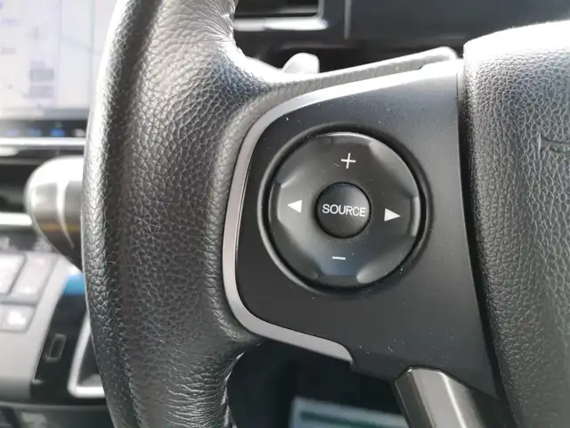 ホンダ ステップワゴン スパーダ クールスピリット 茨城県 2016(平28)年 9.5万km ホワイトオーキッドパール 純正ナビ/【DISC・ラジオ・TV・iPod・SD・USB・BT・VTR・AUX・HDMI】/シートヒーター/両側パワスラ/パドルシフト/レーダークルコン/ETC/Bカメラ/前方ドラレコ/アイドリングストップ/ステリモ/横滑り防止装置/レーンキープアシスト/衝突被害軽減システム/オートライト/Fフォグ/LEDライト