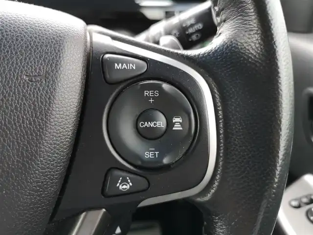 ホンダ ステップワゴン スパーダ クールスピリット 茨城県 2016(平28)年 9.5万km ホワイトオーキッドパール 純正ナビ/【DISC・ラジオ・TV・iPod・SD・USB・BT・VTR・AUX・HDMI】/シートヒーター/両側パワスラ/パドルシフト/レーダークルコン/ETC/Bカメラ/前方ドラレコ/アイドリングストップ/ステリモ/横滑り防止装置/レーンキープアシスト/衝突被害軽減システム/オートライト/Fフォグ/LEDライト