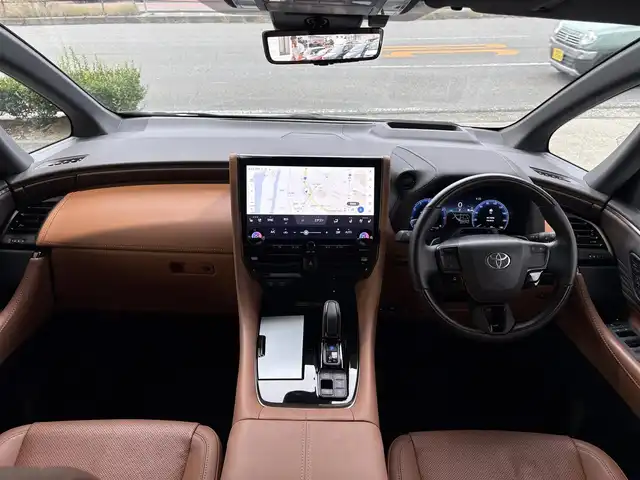 トヨタ ヴェルファイア Z プレミア 愛知県 2024(令6)年 0.7万km プラチナホワイトパールマイカ ワンオーナー/全方位カメラ/オットマン/両側パワースライドドア/独立ガラスルーフ/3列シート/後席モニター/追従クルーズコントロール/プリクラッシュ/コーナーセンサー前後/純正14インチナビ/Bluetooth/USB/フルセグTV/ビルトインETC/パドルシフト/パワーシート/レザーシート/エアシート/シートヒーター/ステアリングヒーター/オートマチックハイビーム/純正アルミホイール/ABS/BSM/レーンキープアシスト/横滑り防止装置/盗難防止装置/スペアキー