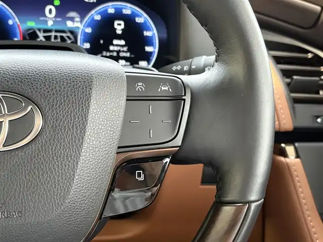 トヨタ ヴェルファイア Z プレミア 愛知県 2024(令6)年 0.7万km プラチナホワイトパールマイカ ワンオーナー/全方位カメラ/オットマン/両側パワースライドドア/独立ガラスルーフ/3列シート/後席モニター/追従クルーズコントロール/プリクラッシュ/コーナーセンサー前後/純正14インチナビ/Bluetooth/USB/フルセグTV/ビルトインETC/パドルシフト/パワーシート/レザーシート/エアシート/シートヒーター/ステアリングヒーター/オートマチックハイビーム/純正アルミホイール/ABS/BSM/レーンキープアシスト/横滑り防止装置/盗難防止装置/スペアキー