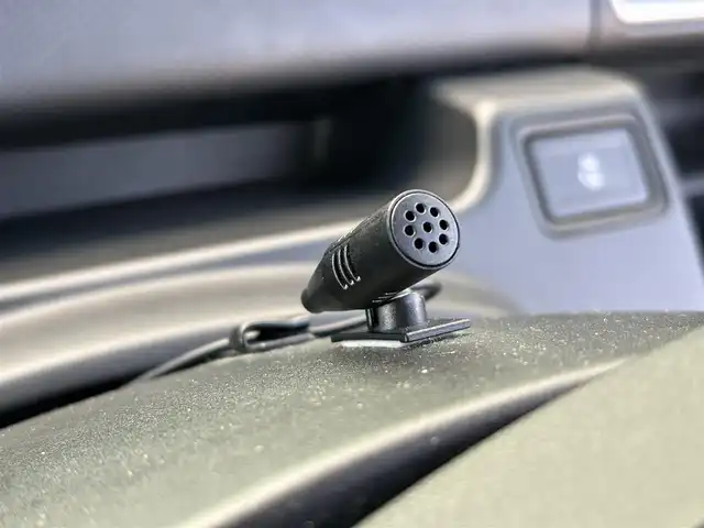 スズキ ソリオ HV MX 奈良県 2018(平30)年 4.7万km ピュアホワイトP 社外７インチナビ(AVIC-RWS901)　/フルセグテレビ　/ｂｌｕｅｔｏｏｔｈ　/ビルトインＥＴＣ　/純正フロアマット　/片側パワースライドドア　/デュアルカメラブレーキサポート　/アダブティブクルーズコントロール　/クリアランスソナー/パーソナルテーブル（運転席と助手席）