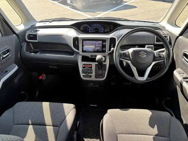 スズキ ソリオ HV MX 奈良県 2018(平30)年 4.7万km ピュアホワイトP 社外７インチナビ(AVIC-RWS901)　/フルセグテレビ　/ｂｌｕｅｔｏｏｔｈ　/ビルトインＥＴＣ　/純正フロアマット　/片側パワースライドドア　/デュアルカメラブレーキサポート　/アダブティブクルーズコントロール　/クリアランスソナー/パーソナルテーブル（運転席と助手席）