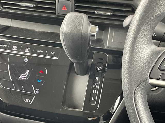 日産 ルークス ハイウェイスター X 愛知県 2020(令2)年 5.7万km ホワイトパール 禁煙車/純正9インチナビ/（CD/DVD/Bluetooth/フルセグTV）/全方位カメラ/衝突軽減ブレーキ/レーンキープアシスト/オートマチックハイビーム/コーナーセンサー/左側パワースライドドア/ベンチシート/アイドリングストップ/純正14インチアルミホイール/スマートキー/スペアキー1本/LEDヘッドライト/フロントフォグランプ/オートライト/フロアマット/横滑り防止装置/横滑り防止装置