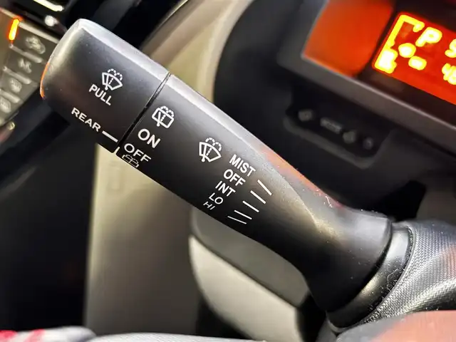 トヨタ ｉＱ 130G レザーパッケージ 熊本県 2012(平24)年 4.7万km オレンジM 純正メモリナビ（NSLN-W62）/【フルセグTV/Bluetooth/HDMI/USB】/ハーフレザーシート/純正16インチアルミホイール/社外車高調/ETC/ステアリングスイッチ/革巻きステアリング/M/Tモード/横滑り防止/プッシュスタート/スマートキー/ウインカーミラー/オートライト/オートエアコン/純正フロアマット