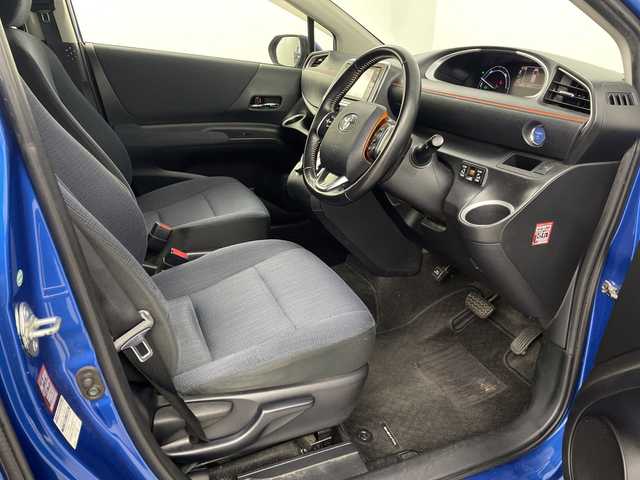 トヨタ シエンタ ハイブリッド G 埼玉県 2015(平27)年 7.2万km コバルトブルーメタリック 純正ナビ　/バックカメラ　/両側パワースライドドア　/Ｂｌｕｅｔｏｏｔｈ　/フルセグＴＶ　/ＣＤ／ＤＶＤ再生　/スマートキー　/スペアキー　/前後ドライブレコーダー　/ビルトインＥＴＣ　/純正フロアマット