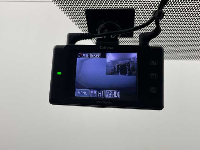 トヨタ シエンタ ハイブリッド G 埼玉県 2015(平27)年 7.2万km コバルトブルーメタリック 純正ナビ　/バックカメラ　/両側パワースライドドア　/Ｂｌｕｅｔｏｏｔｈ　/フルセグＴＶ　/ＣＤ／ＤＶＤ再生　/スマートキー　/スペアキー　/前後ドライブレコーダー　/ビルトインＥＴＣ　/純正フロアマット