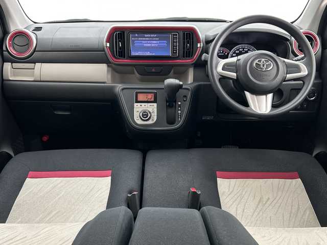 トヨタ パッソ モーダ　Gパッケージ 三重県 2017(平29)年 2.7万km ブラックマイカメタリック/ファインブルーマイカメタリック 2トーン /禁煙車 //純正SDナビ（NSCD-W66）//ワンセグTV //コーナーセンサー　//LEDヘッドライト//衝突軽減ブレーキ //レーンキープアシスト //オートライト //電動格納ミラー//スマートキー//プッシュスタート//PCS//LKA//フロアマット//ドアバイザー