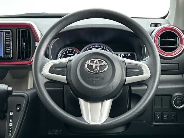 トヨタ パッソ モーダ　Gパッケージ 三重県 2017(平29)年 2.7万km ブラックマイカメタリック/ファインブルーマイカメタリック 2トーン /禁煙車 //純正SDナビ（NSCD-W66）//ワンセグTV //コーナーセンサー　//LEDヘッドライト//衝突軽減ブレーキ //レーンキープアシスト //オートライト //電動格納ミラー//スマートキー//プッシュスタート//PCS//LKA//フロアマット//ドアバイザー