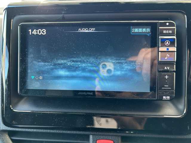 トヨタ ヴォクシー ハイブリッド ZS 煌Ⅲ 滋賀県 2020(令2)年 10.1万km ホワイトパールクリスタルシャイン /禁煙車//ワンオーナー//社外SDナビ【ALPINE 7WMX】//バックカメラ//Bluetooth・フルセグTV・CD・AMFM//前後ドラレコ【KENWOOD DRV-MR740】//前席シートヒーター//ETC//クルーズコントロール//両側パワースライドドア//社外15インチAW//純正16インチAW有//LEDヘッドライト//オートハイビーム//スペアキー//保証書//取扱説明書