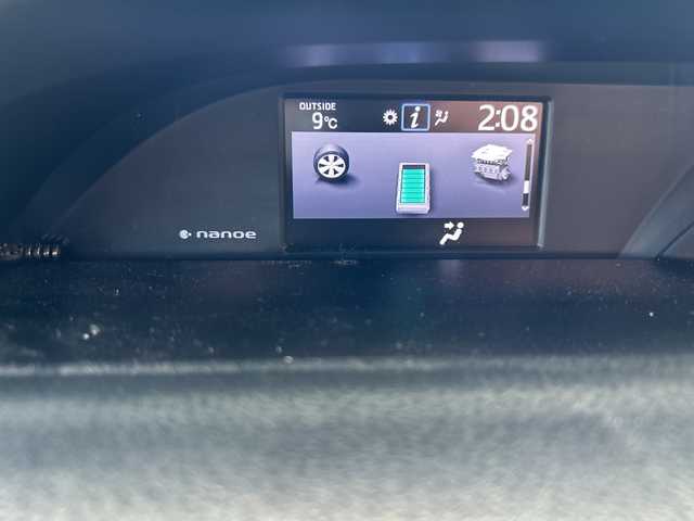 トヨタ ヴォクシー ハイブリッド ZS 煌Ⅲ 滋賀県 2020(令2)年 10.1万km ホワイトパールクリスタルシャイン /禁煙車//ワンオーナー//社外SDナビ【ALPINE 7WMX】//バックカメラ//Bluetooth・フルセグTV・CD・AMFM//前後ドラレコ【KENWOOD DRV-MR740】//前席シートヒーター//ETC//クルーズコントロール//両側パワースライドドア//社外15インチAW//純正16インチAW有//LEDヘッドライト//オートハイビーム//スペアキー//保証書//取扱説明書