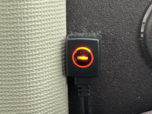 トヨタ ポルテ F 岡山県 2020(令2)年 3.9万km アクアマイカメタリック 純正ナビ/型番:NSZT-W68T/（CD/DVD/TV/BT)/バックカメラ/トヨタセーフティセンス/左側パワースライドドア/アイドリングストップ/コーナーセンサー（前後）/リフトアップシート/HIDヘッドライト/オートライト/オートハイビーム/フォグランプ/ビルトインETC/純正フロアマット/ドアバイザー/ステアリングリモコン/スマートキー×1