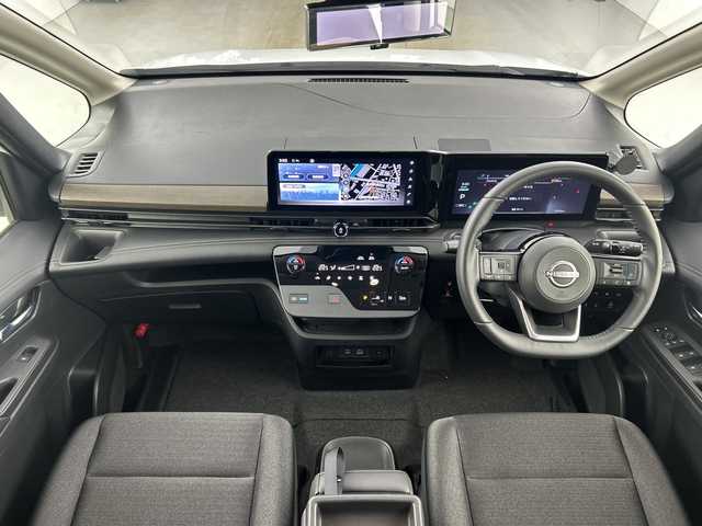 日産 セレナ e－パワー ハイウェイスター V 愛知県 2024(令6)年 0.8万km プリズムホワイト 禁煙車/純正12.3型ナビ/（Bluetooth/USB/フルセグTV）/アラウンドビューモニター/ビルトインETC2.0/前方ドラレコ/両側パワースライドドア/インテリジェントルームミラー/ワイヤレス充電/プロパイロット/BSM/エマージェンシーブレーキ/レーンキープアシスト/LEDヘッドライト/オートライト/オートハイビーム/前後ソナー/電動パーキングブレーキ/オートブレーキホールド/プッシュスタート/スマートキー×２