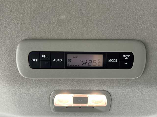日産 セレナ e－パワー ハイウェイスター V 愛知県 2024(令6)年 0.8万km プリズムホワイト 禁煙車/純正12.3型ナビ/（Bluetooth/USB/フルセグTV）/アラウンドビューモニター/ビルトインETC2.0/前方ドラレコ/両側パワースライドドア/インテリジェントルームミラー/ワイヤレス充電/プロパイロット/BSM/エマージェンシーブレーキ/レーンキープアシスト/LEDヘッドライト/オートライト/オートハイビーム/前後ソナー/電動パーキングブレーキ/オートブレーキホールド/プッシュスタート/スマートキー×２