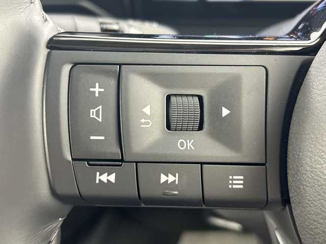 日産 セレナ e－パワー ハイウェイスター V 愛知県 2024(令6)年 0.8万km プリズムホワイト 禁煙車/純正12.3型ナビ/（Bluetooth/USB/フルセグTV）/アラウンドビューモニター/ビルトインETC2.0/前方ドラレコ/両側パワースライドドア/インテリジェントルームミラー/ワイヤレス充電/プロパイロット/BSM/エマージェンシーブレーキ/レーンキープアシスト/LEDヘッドライト/オートライト/オートハイビーム/前後ソナー/電動パーキングブレーキ/オートブレーキホールド/プッシュスタート/スマートキー×２