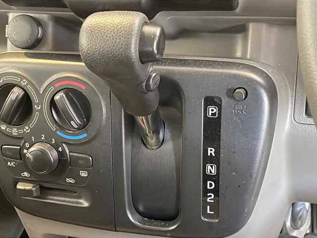 スズキ エブリイ PC 福井県 2019(平31)年 2.8万km ブルーイッシュブラックパール3 ４WD/盗難防止装置/オーバーヘッドシェルフ/ヘッドライトレベライザー/純正ドアバイザー/純正フロアマット/前席ぱわウィンドウ/リモコンキー/スペアキー