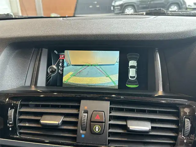 ＢＭＷ Ｘ４ xDrive 28i Mスポーツ 高知県 2015(平27)年 17.4万km カーボンブラックM 純正HDDナビ/【CD/DVD/BT】ー/フロント/バックカメラ/クルーズコントロール(追従走行有り)/衝突被害軽減ブレーキ/車線逸脱警報/車線逸脱制御/パーキングアシスト/横滑り防止/パワーシート(メモリ機能有り)/コーナー、バックセンサー/パワーバックドア/ミラー一体型ETC/パドルシフト/オートホールド/オートワイパー/オートライト/純正LEDライト/スマートキー/プッシュスタート/MTモード付きAT/アイドリングストップ/純正アルミホイール 20インチ/スペアキー×1【スマートキー】/新車時整備手帳/取扱説明書/記録簿有