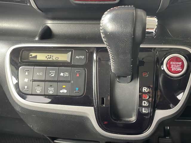 ホンダ Ｎ ＢＯＸ カスタム G SSパッケージ 長野県 2013(平25)年 6.8万km プレミアムホワイトパール ギャザーズメモリナビTV/バックカメラ/ETC/両側パワースライドドア/社外１４インチアルミ/プッシュスタートエンジン/スマートキー/純正フロアマット/ディスチャージヘッドライト