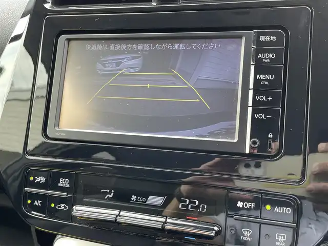 トヨタ プリウス S 群馬県 2016(平28)年 6.9万km 黒 純正ＳＤナビ/Ｂｌｕｅｔｏｏｔｈ/ワンセグＴＶ/ＣＤ/ＡＭＦＭ/バックカメラ/ＥＴＣ/オートライト/レーンキープアシスト/衝突軽減ブレーキ/レーダークルーズコントロール/社外エアロ/社外アルミホイール/革調シートカバー