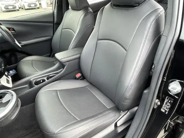 トヨタ プリウス S 群馬県 2016(平28)年 6.9万km 黒 純正ＳＤナビ/Ｂｌｕｅｔｏｏｔｈ/ワンセグＴＶ/ＣＤ/ＡＭＦＭ/バックカメラ/ＥＴＣ/オートライト/レーンキープアシスト/衝突軽減ブレーキ/レーダークルーズコントロール/社外エアロ/社外アルミホイール/革調シートカバー