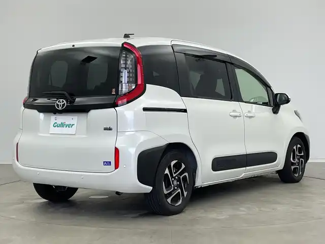 トヨタ シエンタ ハイブリッド Z 新潟県 2023(令5)年 1.3万km ホワイトパールクリスタルシャイン 純正メモリナビ/フルセグTV/両側パワースライドドア/純正15インチアルミホイール/スマートキー×２/レーダークルーズコントロール/全方位カメラ/純正ETC2.0/LEDヘッドライト/純正フロアマット/Bluetooth/レーンキープアシスト