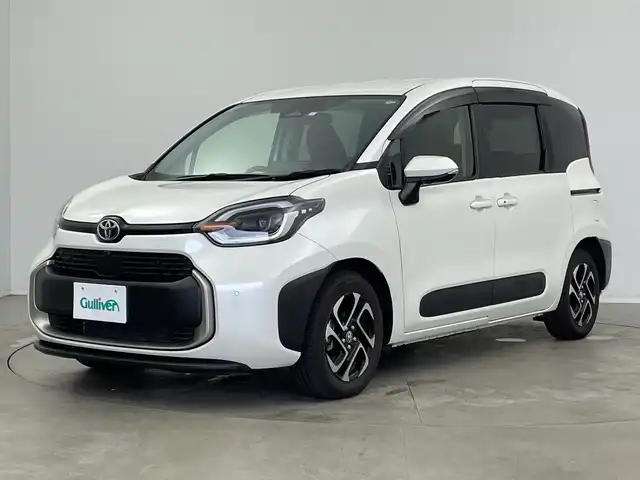 トヨタ シエンタ ハイブリッド Z 新潟県 2023(令5)年 1.3万km ホワイトパールクリスタルシャイン 純正メモリナビ/フルセグTV/両側パワースライドドア/純正15インチアルミホイール/スマートキー×２/レーダークルーズコントロール/全方位カメラ/純正ETC2.0/LEDヘッドライト/純正フロアマット/Bluetooth/レーンキープアシスト