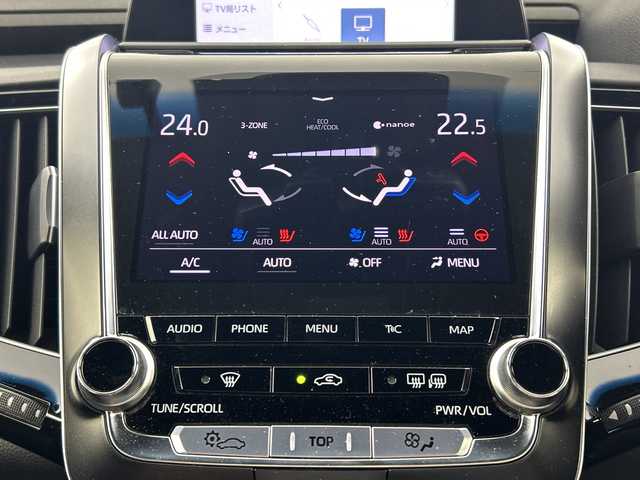 トヨタ クラウン ハイブリッド G－エグゼクティブ 愛知県 2018(平30)年 3.9万km プレシャスシルバー 禁煙車/純正8インチナビ/（CD/DVD/Bluetooth/フルセグTV/USB)/TRDエアロ/トヨタセーフティセンス/・プリクラッシュセーフティ/・レーンキープアシスト/・オートマチックハイビーム/・追従式クルーズコントロール/・クリアランスソナー/パーキングアシスト/ブラインドスポットモニター/ヘッドアップディスプレイ/ETC2.0/ドライブレコーダー/デジタルインナーミラー/レザーシート/シートベンチレーション/シートヒーター/パワーシート/メモリシート/パドルシフト/スマートキー/スペアキー・カードキー有/純正18インチアルミホイール/LEDヘッドライト/フロントフォグライト/純正フロアマット