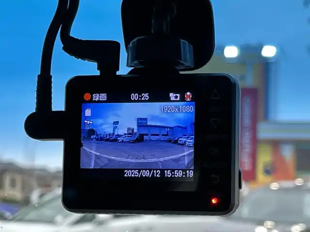 ダイハツ タント カスタム RS トップED SA 群馬県 2015(平27)年 6.8万km ブラックマイカメタリック スマートアシスト/純正8インチナビ/　　Bluetooth/フルセグ/FM/AM/CD/DVD/    ipod/USB/HDMI/SD/SDメモリ/バックカメラ/両側パワースライドドア/オートLEDヘッドライト/フォグランプ/本革巻きステアリング/社外オーディオ/純正15インチアルミホイール/純正フロアマット/ふらつき防止/前後ドライブレコーダー/ETC