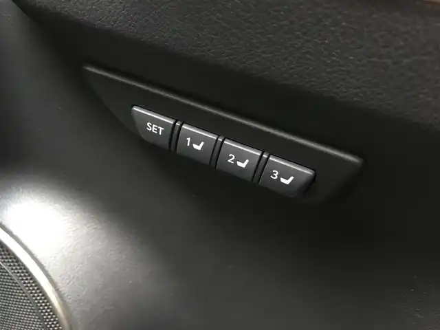 レクサス ＮＸ 200t Iパッケージ 富山県 2015(平27)年 7.4万km レッドマイカクリスタルシャイン 〇純正ナビ/〇フルセグTV/〇バックカメラ/〇ビルトインETC/〇クルーズコントロール/〇LEDヘッドランプ/〇オートライト/〇フォグランプ/〇純正18インチアルミ/〇革巻きステアリング/〇ステアリングヒーター/〇パドルシフト/〇左右独立オートエアコン/〇革シート/〇シートヒーター/〇パワーシート