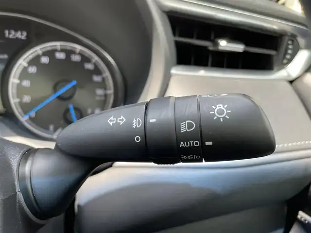 トヨタ ハリアー ハイブリッド Z レザーパッケージ 石川県 2020(令2)年 4.6万km プレシャスブラックパール ワンオーナー/純正ナビ/フルセグTV/全方位カメラ/調光パノラマルーフ/デジタルミラー/ブラインドスポットモニター/革シート/シートヒーター&クーラー/JBLサウンド/パワーバックドア/純正アルミホイール/ETC/スマートキー/トヨタセーフティセンス/レーダークルーズ/保証書