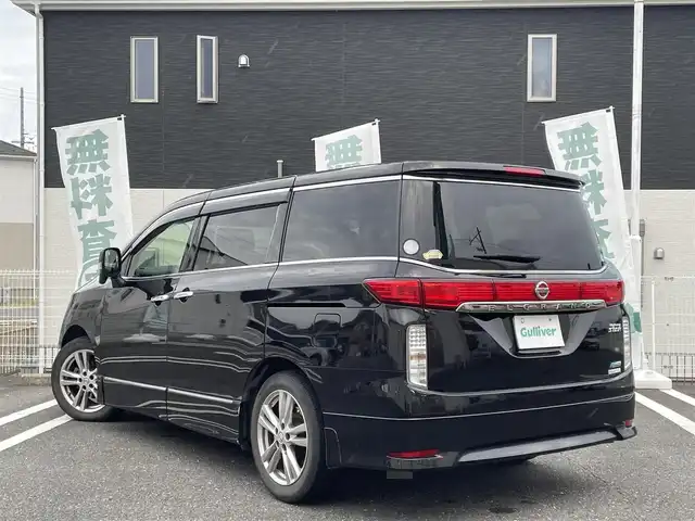 日産 エルグランド 250ハイウェイスター 三重県 2013(平25)年 11.1万km ファントムブラック 登録時走行距離　１１１０６１ｋｍ/ワンオーナー/純正ナビ/AM/FM/CD/Bluetooth/TV（フルセグ）/後席モニター/バックカメラ/片側パワースライド（左）/オッドマン/三列シート/後席エアコン/AUTOライト/パワーウインドウ/プッシュスタート/スタットレスタイヤ/ドアバイザー