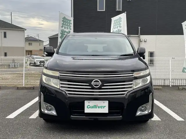 日産 エルグランド 250ハイウェイスター 三重県 2013(平25)年 11.1万km ファントムブラック 登録時走行距離　１１１０６１ｋｍ/ワンオーナー/純正ナビ/AM/FM/CD/Bluetooth/TV（フルセグ）/後席モニター/バックカメラ/片側パワースライド（左）/オッドマン/三列シート/後席エアコン/AUTOライト/パワーウインドウ/プッシュスタート/スタットレスタイヤ/ドアバイザー