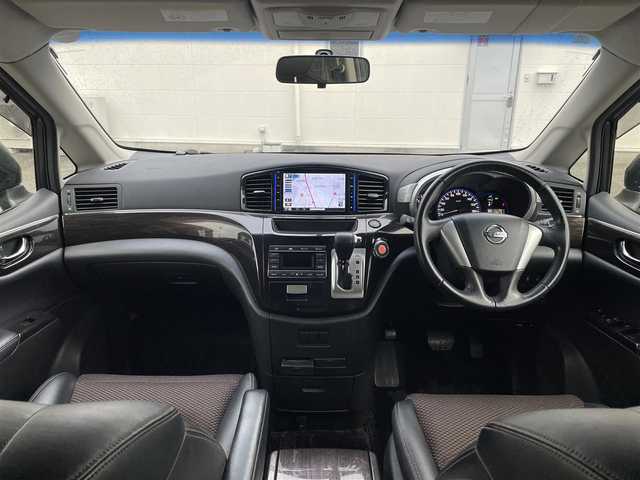 日産 エルグランド 250ハイウェイスター 茨城県 2013(平25)年 11.2万km ファントムブラック (株)IDOMが運営する【じしゃロン水戸店】の自社ローン専用車両になりますこちらは現金またはオートローンご利用時の価格です。自社ローンご希望の方は別途その旨お申付け下さい/純正ナビ/AM/FM/CD/Bluetooth/TV（フルセグ）/後席モニター/バックカメラ/片側パワースライド（左）/オッドマン/三列シート/後席エアコン/AUTOライト/パワーウインドウ/プッシュスタート/スタットレスタイヤ/ドアバイザー