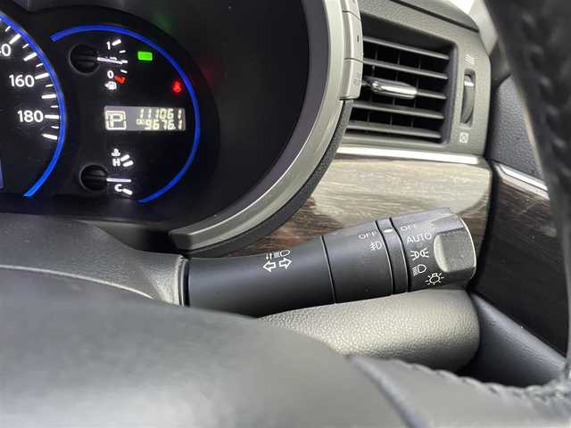 日産 エルグランド 250ハイウェイスター 茨城県 2013(平25)年 11.2万km ファントムブラック (株)IDOMが運営する【じしゃロン水戸店】の自社ローン専用車両になりますこちらは現金またはオートローンご利用時の価格です。自社ローンご希望の方は別途その旨お申付け下さい/純正ナビ/AM/FM/CD/Bluetooth/TV（フルセグ）/後席モニター/バックカメラ/片側パワースライド（左）/オッドマン/三列シート/後席エアコン/AUTOライト/パワーウインドウ/プッシュスタート/スタットレスタイヤ/ドアバイザー