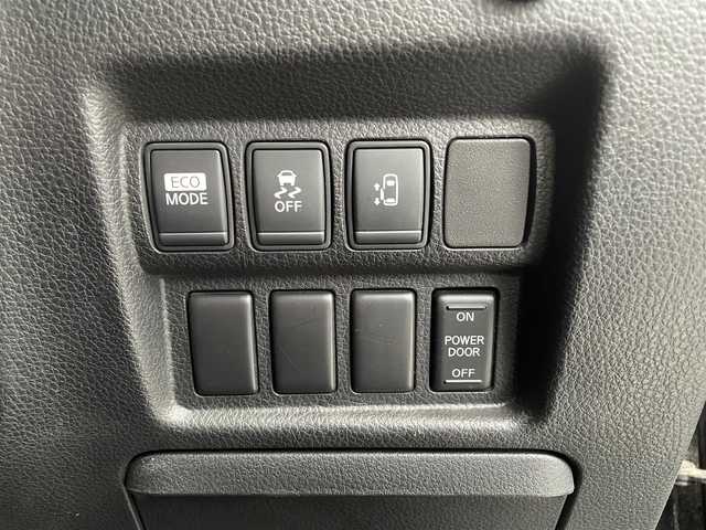 日産 エルグランド 250ハイウェイスター 茨城県 2013(平25)年 11.2万km ファントムブラック (株)IDOMが運営する【じしゃロン水戸店】の自社ローン専用車両になりますこちらは現金またはオートローンご利用時の価格です。自社ローンご希望の方は別途その旨お申付け下さい/純正ナビ/AM/FM/CD/Bluetooth/TV（フルセグ）/後席モニター/バックカメラ/片側パワースライド（左）/オッドマン/三列シート/後席エアコン/AUTOライト/パワーウインドウ/プッシュスタート/スタットレスタイヤ/ドアバイザー