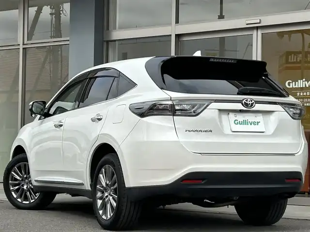 トヨタ ハリアー プレミアム 香川県 2014(平26)年 7.9万km ホワイトパールクリスタルシャイン 4WD車/社外HDDナビ/フルセグ/CD/DVD/BT/バックカメラ/サンルーフ/黒革シート/パワーシート/シートヒーター/電動テールゲート/オートハイビーム/LEDヘッドライト/スマートキー